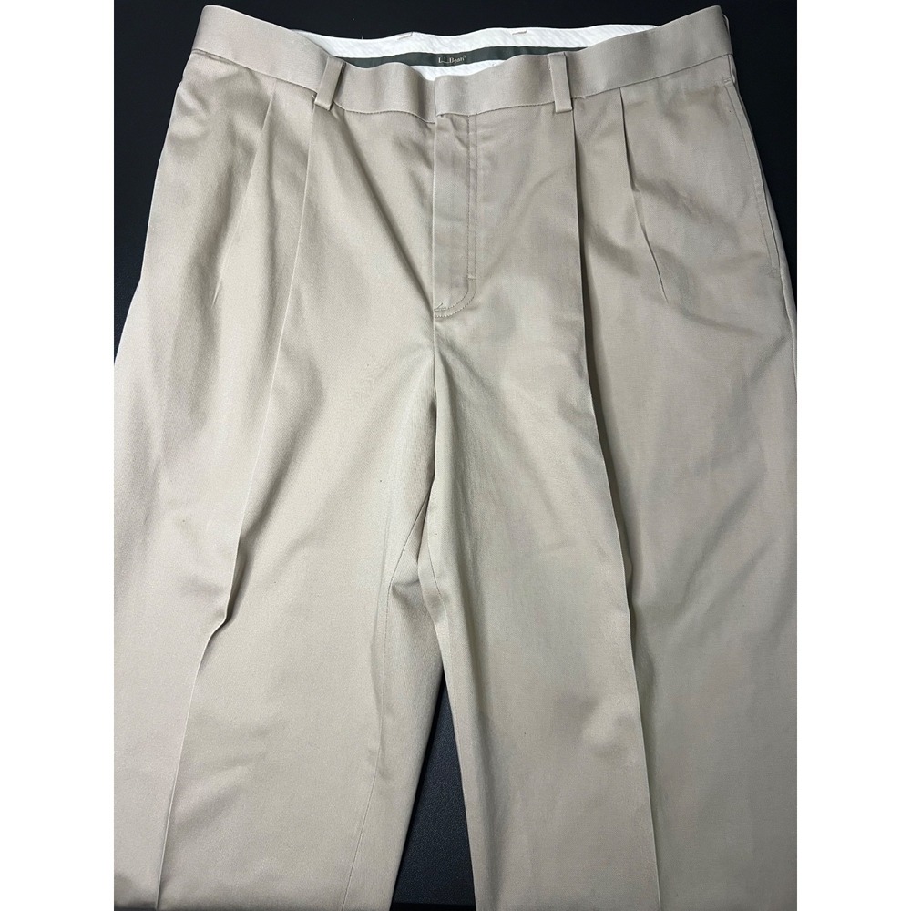 LL Bean Natural Fit Pants Size 36